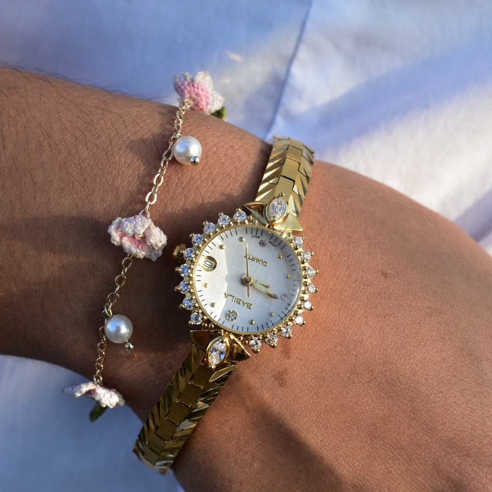 Luxurious Gold Women's Watch with Crystal Details